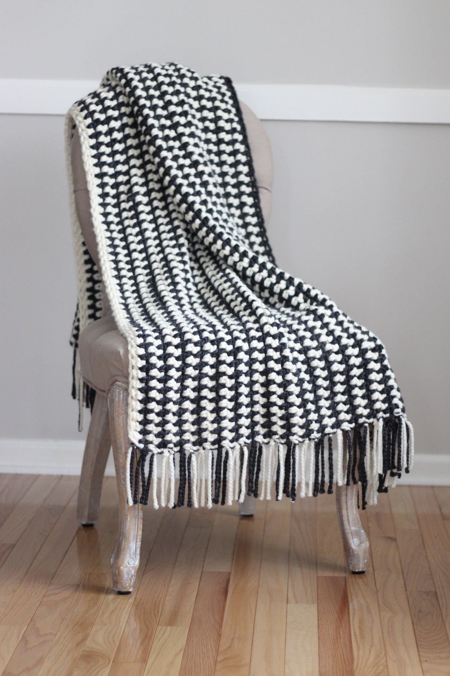 Crochet Kit - Prim Stripe Throw