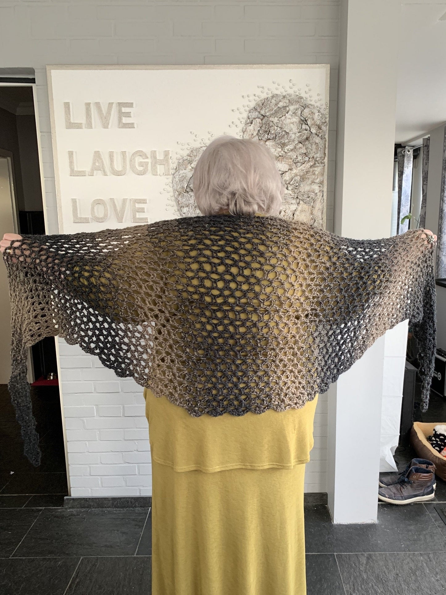Crochet Kit - Simple V-Stitch Shawl