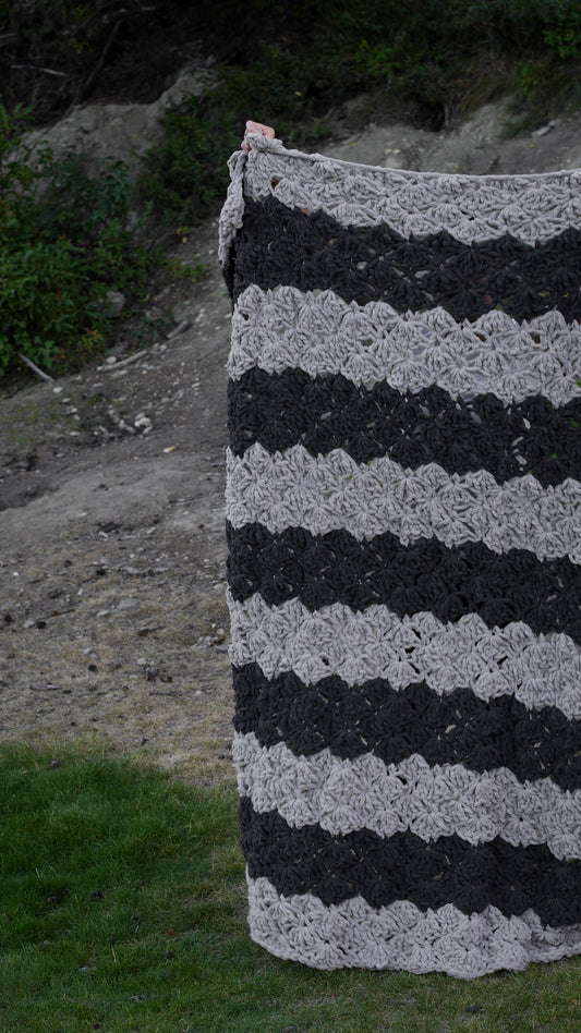 Coastal Breeze Throw (Crochet)