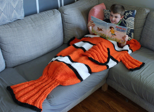 Knit Kit - Orange Fish Blanket