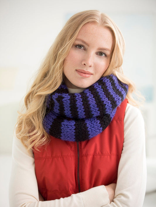Quick Striped Cowl (Knit)