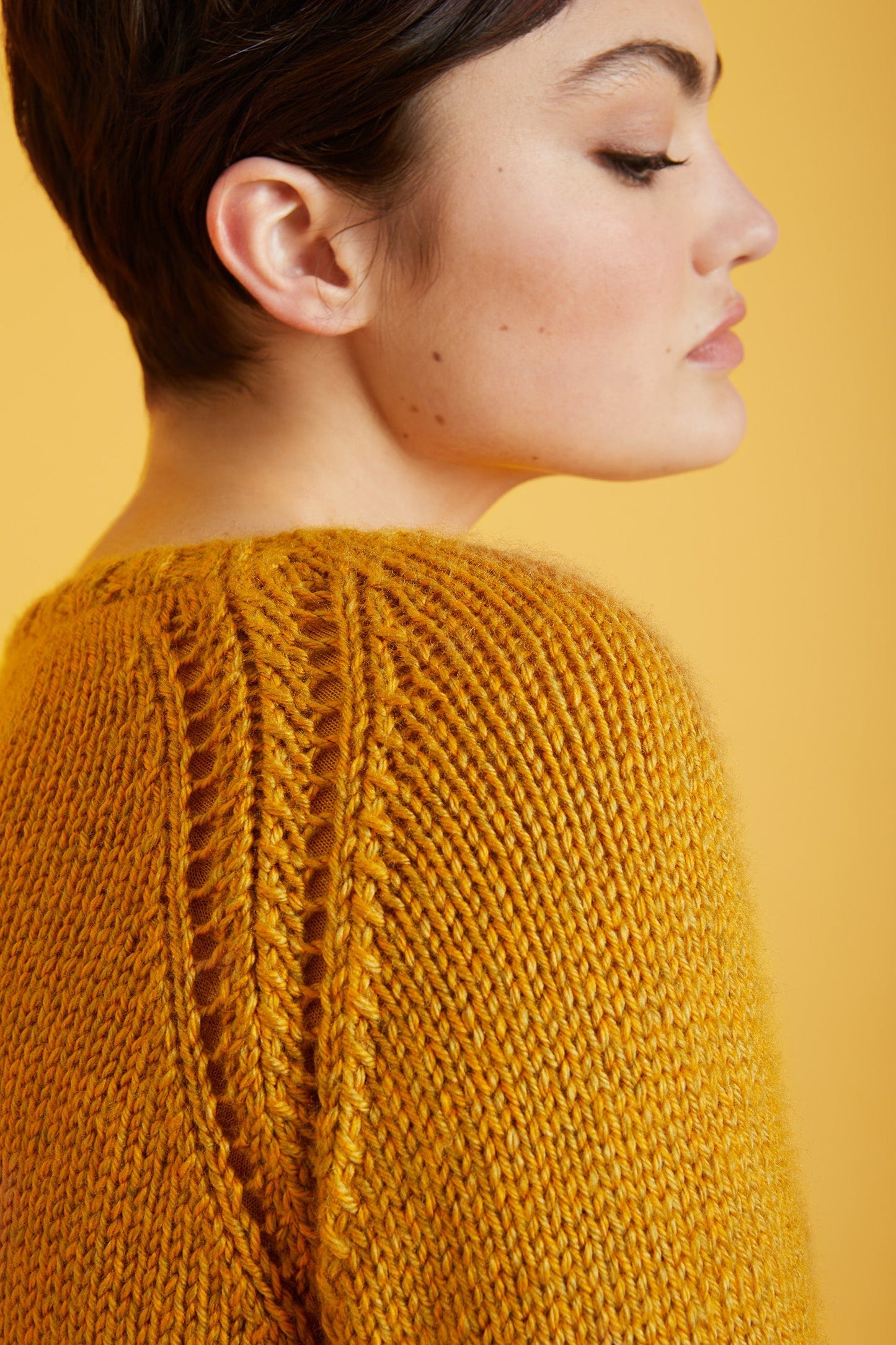 Cabled Raglan Cardigan (Knit)