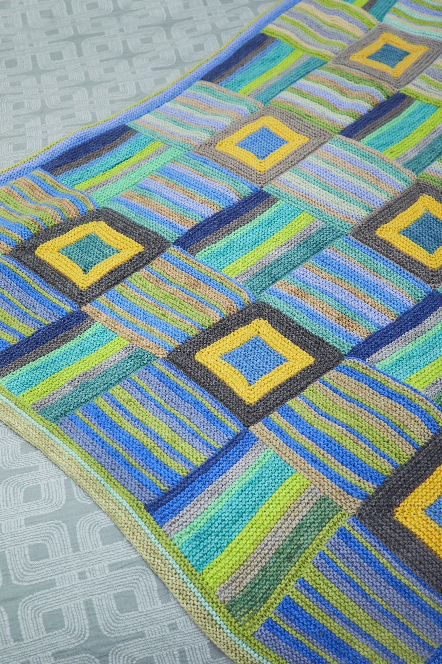 Woodland Dream Afghan (Knit)