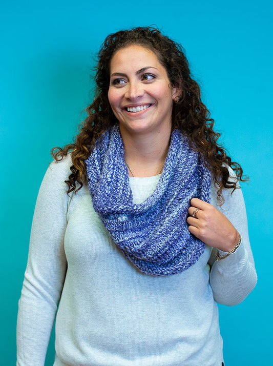 Shaped Eyelet Cowl (Knit)