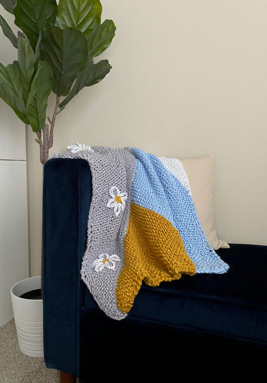 Summer Daisy Blankie (Knit)